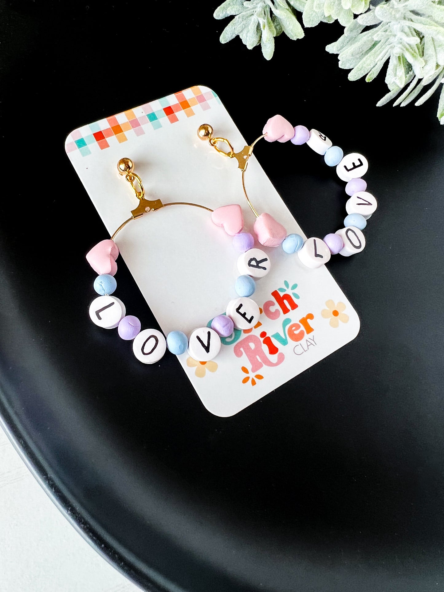 Make the Friendship Bracelets